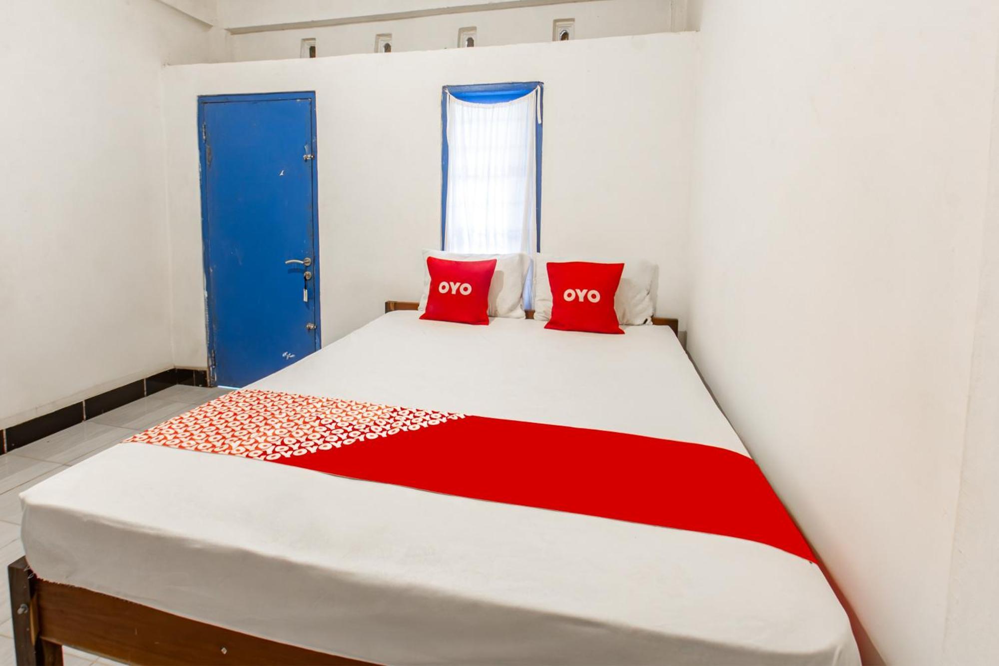 Oyo 93359 Kawi Homestay Praya Kültér fotó
