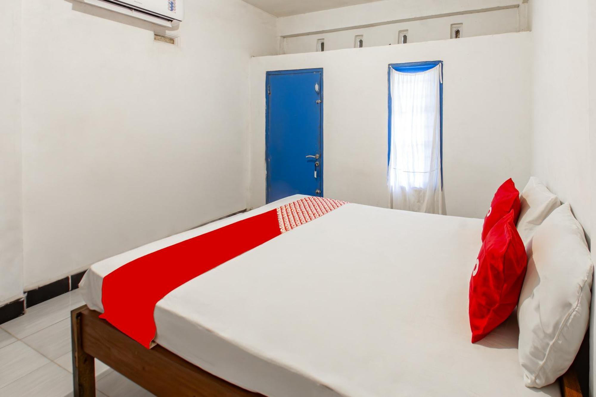 Oyo 93359 Kawi Homestay Praya Kültér fotó