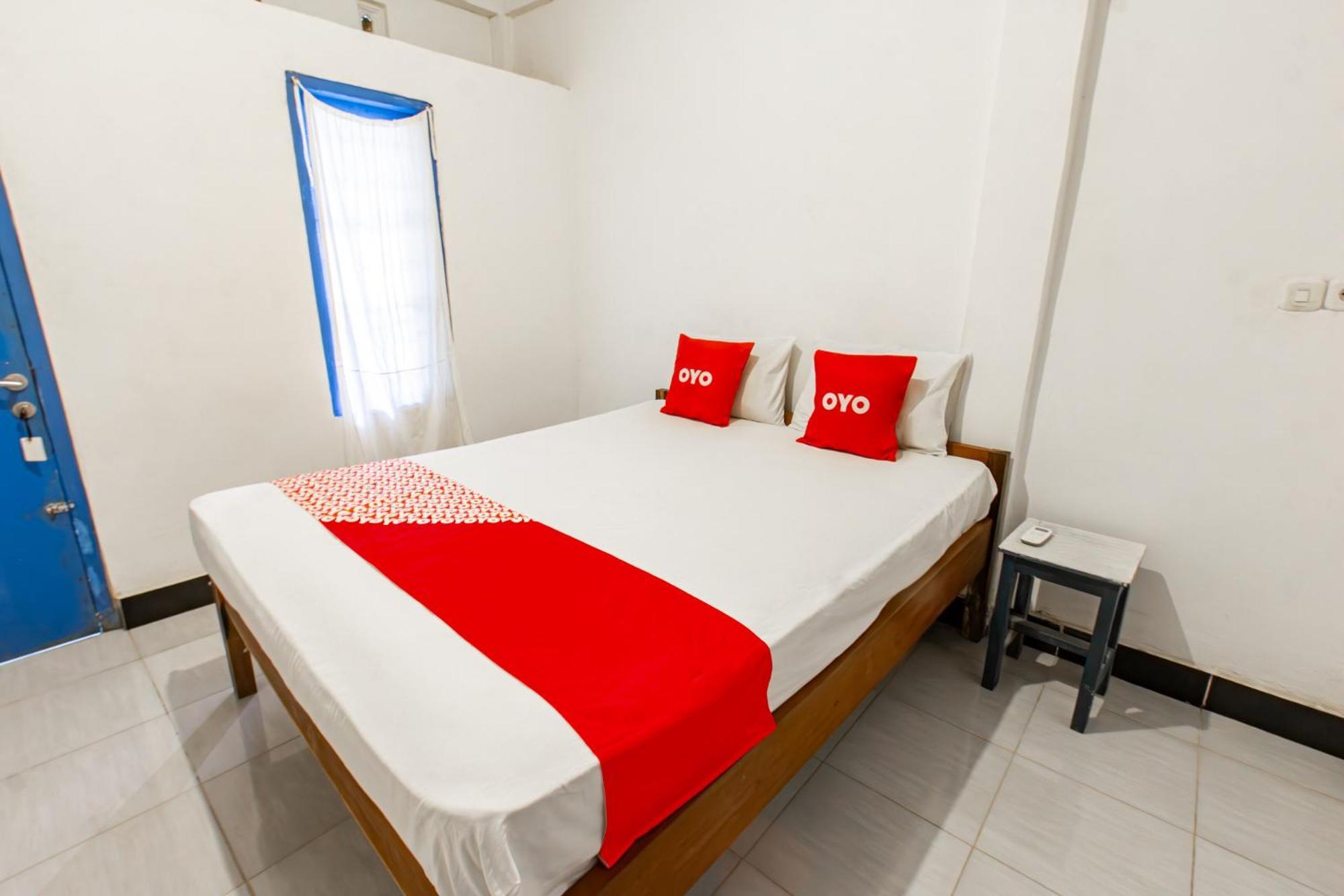 Oyo 93359 Kawi Homestay Praya Kültér fotó